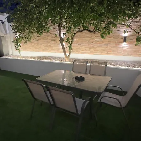 Garden With Private Jacuzzi Νέος Μαρμαράς