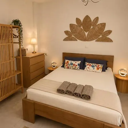 Διαμέρισμα Garden With Private Jacuzzi Νέος Μαρμαράς